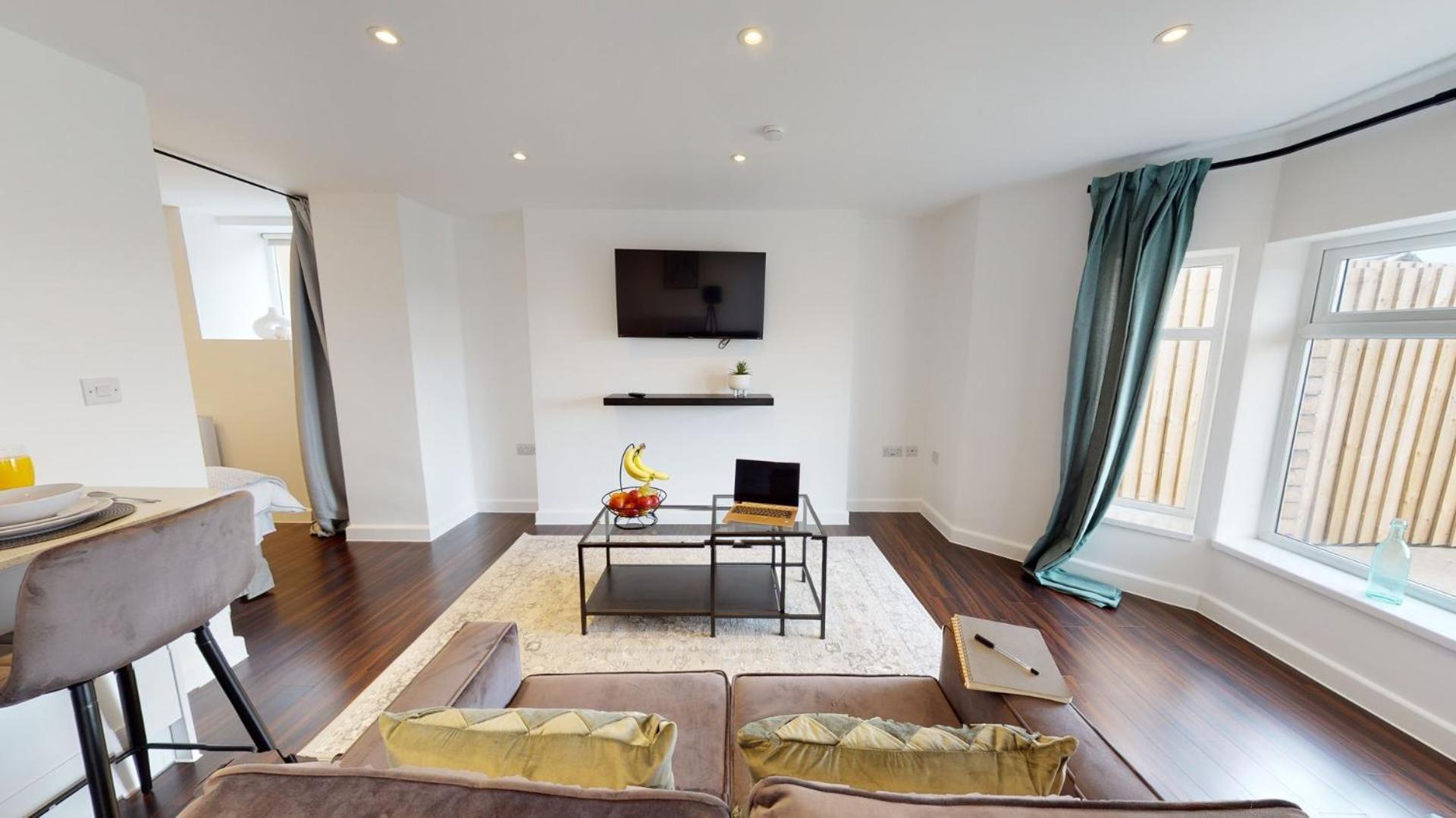 Stylish Apartment W/ Private Garden - Dog Friendly Нюпорт Екстериор снимка