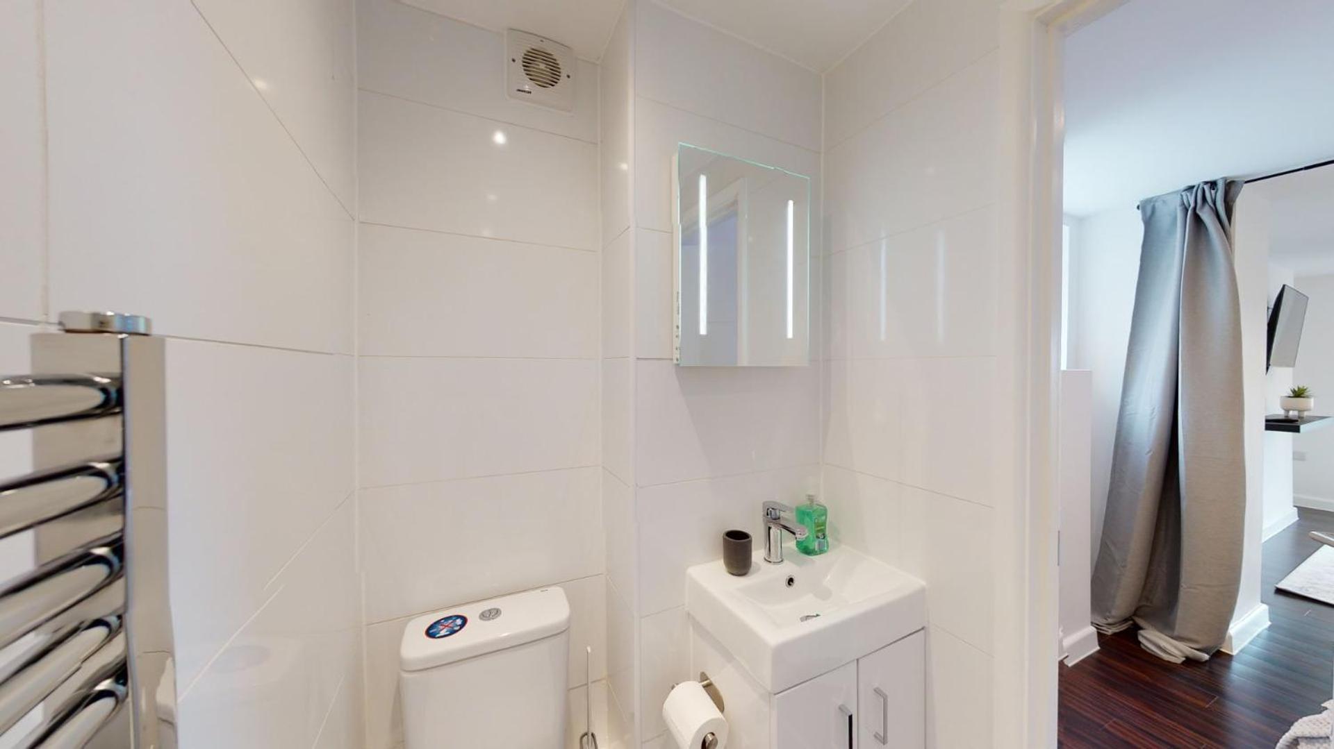 Stylish Apartment W/ Private Garden - Dog Friendly Нюпорт Екстериор снимка